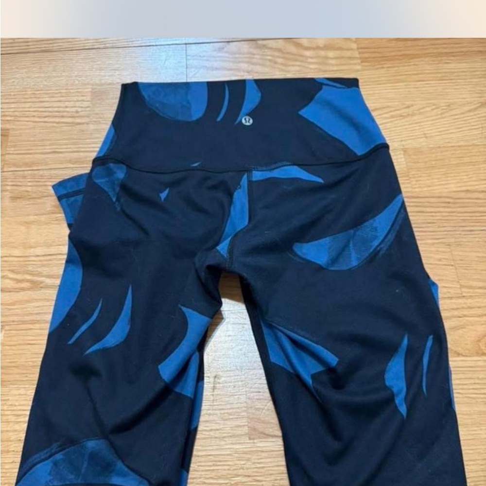 Blue and Black Patterned Leggings